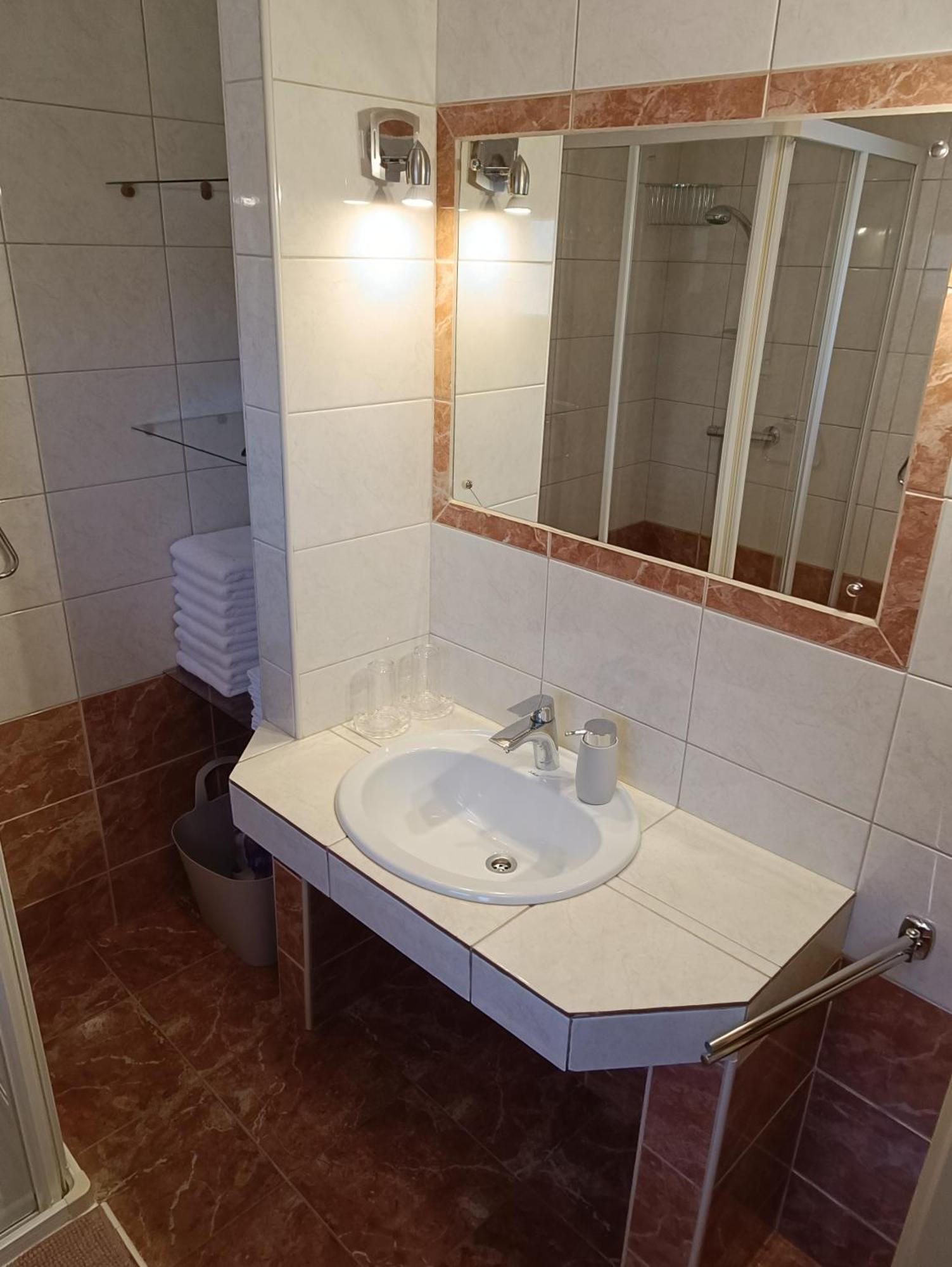 Apartmani Sprljan Vodice Zewnętrze zdjęcie