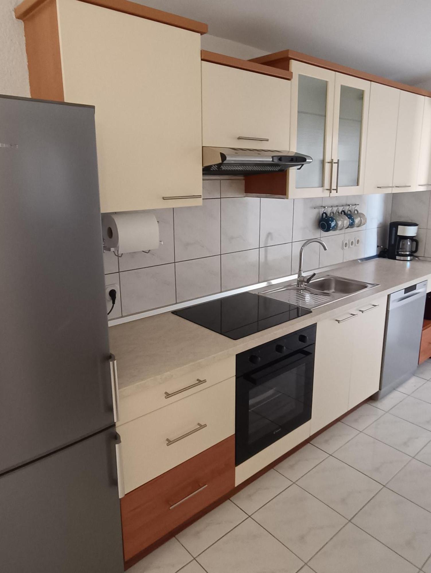 Apartmani Sprljan Vodice Zewnętrze zdjęcie