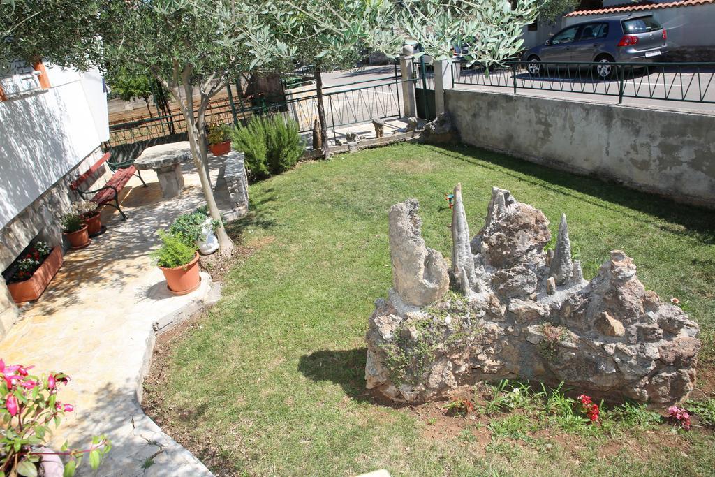 Apartmani Sprljan Vodice Zewnętrze zdjęcie