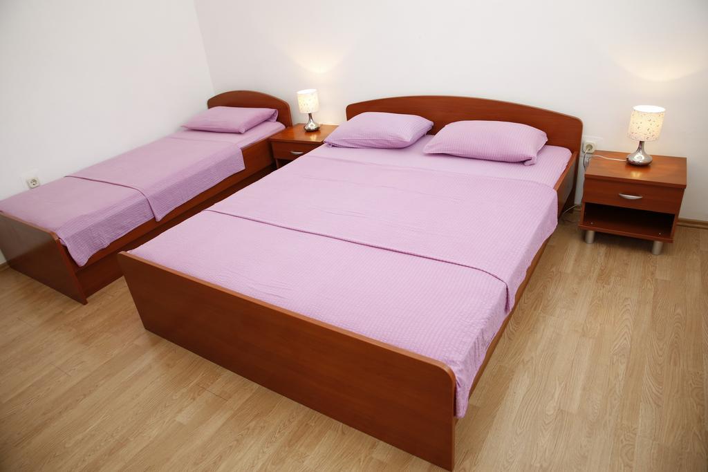 Apartmani Sprljan Vodice Zewnętrze zdjęcie