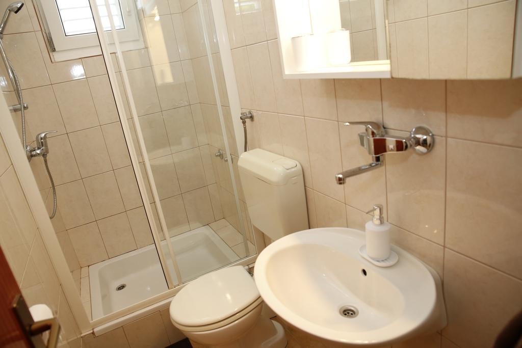 Apartmani Sprljan Vodice Zewnętrze zdjęcie